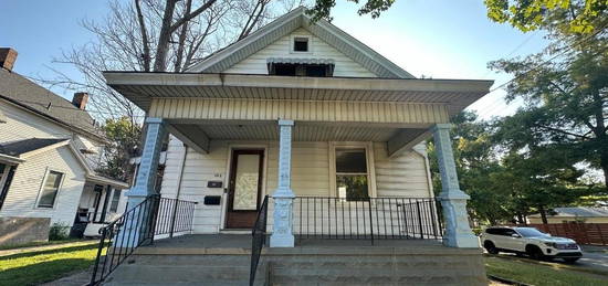 332 Arlington Ave, Cincinnati, OH 45215