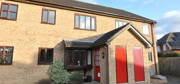 1 bedroom semi-detached house to rent