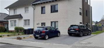 Moderne hochwertige EG-Wohnung in Baesweiler, Setterich