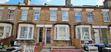 2 bedroom terraced house