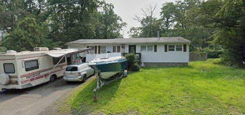 36 Ruth St, Hopatcong, NJ 07874