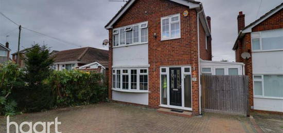 3 bedroom detached house