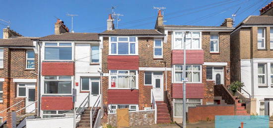 Maisonette to rent in Franklin Road, Brighton BN2