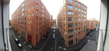 Flat to rent in Naval Street, Manchester M4