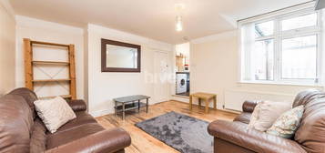 Maisonette to rent in Goldspink Lane, Sandyford, Newcastle Upon Tyne NE2