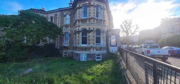 3 bedroom ground floor flat