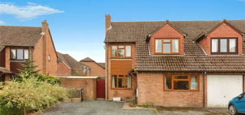 4 bedroom semi-detached house for sale