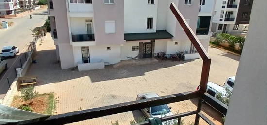 SAHBNDEN SATILIK KEPEZ ELALE MAH ANTALYA 2 KATLI BNANIN 2.KATINDA 3+1 120 M2 DARE