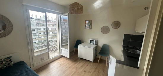 Studio meublé  à vendre, 1 pièce, 19 m², Étage 9/9