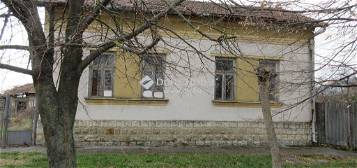 Eladó ház, Tokaj