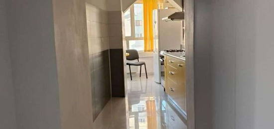 Inchiriez apartament 2 camere zona Nicolae Balcescu