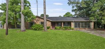 203 Ford Ave, Hattiesburg, MS 39402