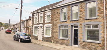 3 bed terraced house for sale