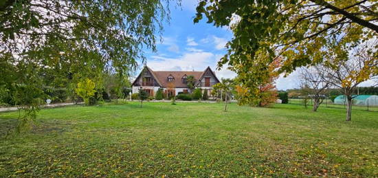 A deux heures de PARIS, tous les charmes d'une splendide maison traditionnelle de SOLOGNE