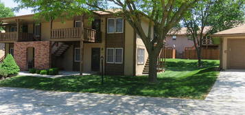 1906 N 42nd Street Pl APT 6A, Saint Joseph, MO 64506