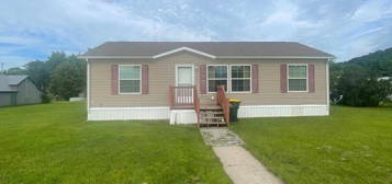 107 S 5th St, Avoca, WI 53506