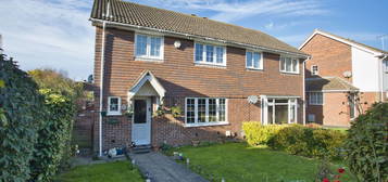 3 bed semi-detached house for sale