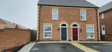 2 bed semi-detached house for sale