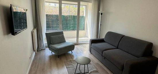 Studio meublé  à louer, 1 pièce, 29 m², Étage 0/–