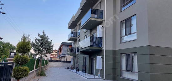 SERDİVAN 5/8 OKULLARI YANINDA 2+1 100M2 SATILIK SIFIR DAİRELER