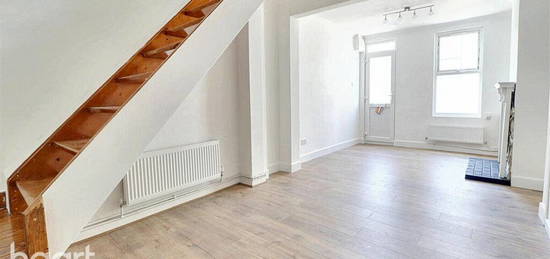 2 bedroom terraced house