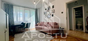 Apartament decomandat, 2 camere, centrala proprie, Complex