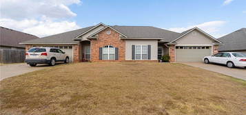 2805-2807 Fairway Hamlet Ct, Fort Smith, AR 72908