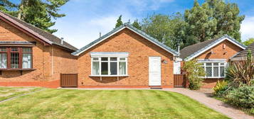 2 bedroom detached bungalow for sale