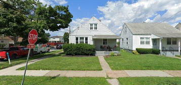 2702 Independence Ave, Niagara Falls, NY 14301