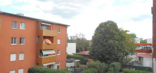 Grottenhofstraße 3ZI sonnig, ruhig 3./letztes OG mit Balkon