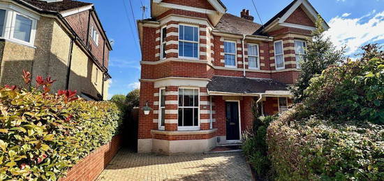 4 bed semi-detached house for sale