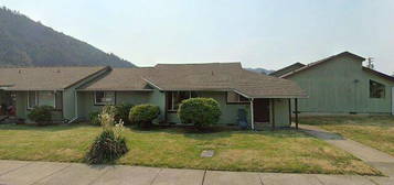 302 1st St, Morton, WA 98356