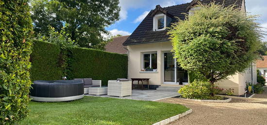 Maison  à vendre, 6 pièces, 4 chambres, 98 m²