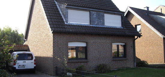 Eínfamilienhaus zu vermieten, Kleve Oberstadt Nähe EOC