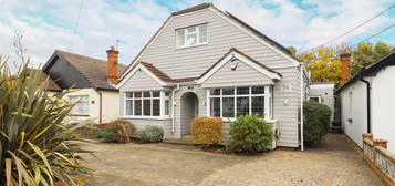 5 bed detached house for sale