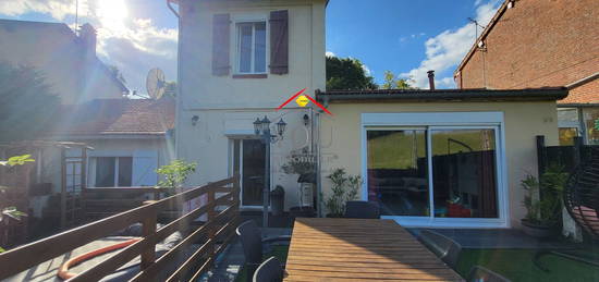 Maison 2 étages  à vendre, 5 pièces, 3 chambres, 99 m²