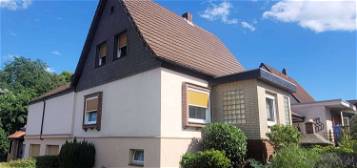 Gepflegtes Einfamilienhaus mit drei Garagen in zentraler und ruhiger Lage in Schöningen