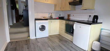 Flat to rent in Cobham Terrace, Bean Road, Greenhithe DA9