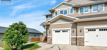 77 Ebony Street, Lacombe, Alberta