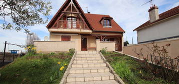 Maison  à vendre, 6 pièces, 4 chambres, 139 m²