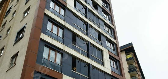 GÜLER EMLAKTAN SATILIK SAKARYAMH HALIC MAN 90M2 OTOPRK 2+1 DAİRE