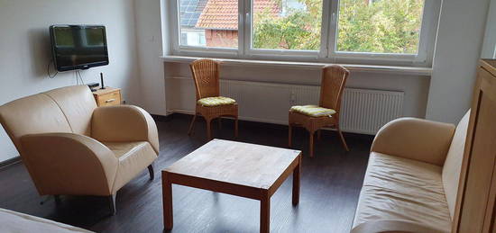 helle möblierte 1-Zimmerwohnung im Grünen, Hemmingen, altes Dorf