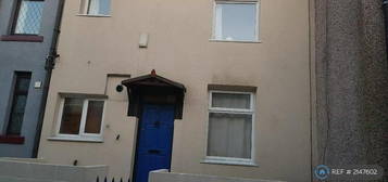 2 bedroom terraced house