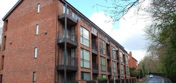 Flat to rent in Mellor Road, Ashton-Under-Lyne, Greater Manchester OL6