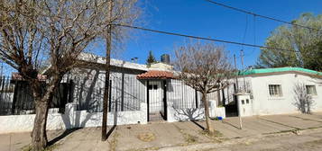 Alquilo Casa 2 Dormitorios Villa Allende B° San Clemente
