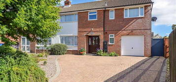 4 bedroom semi-detached house for sale