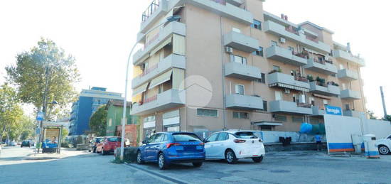 3 LOCALI A PESCARA