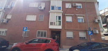 Piso en venta en Calle de Valdesaz, Casco Histórico de Vallecas