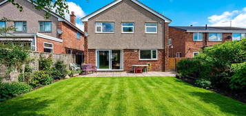 4 bedroom detached house to rent