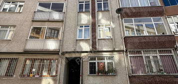 Üsküdar 'Da New Çarşı Avm Arkası Satılık 3+1 Daire